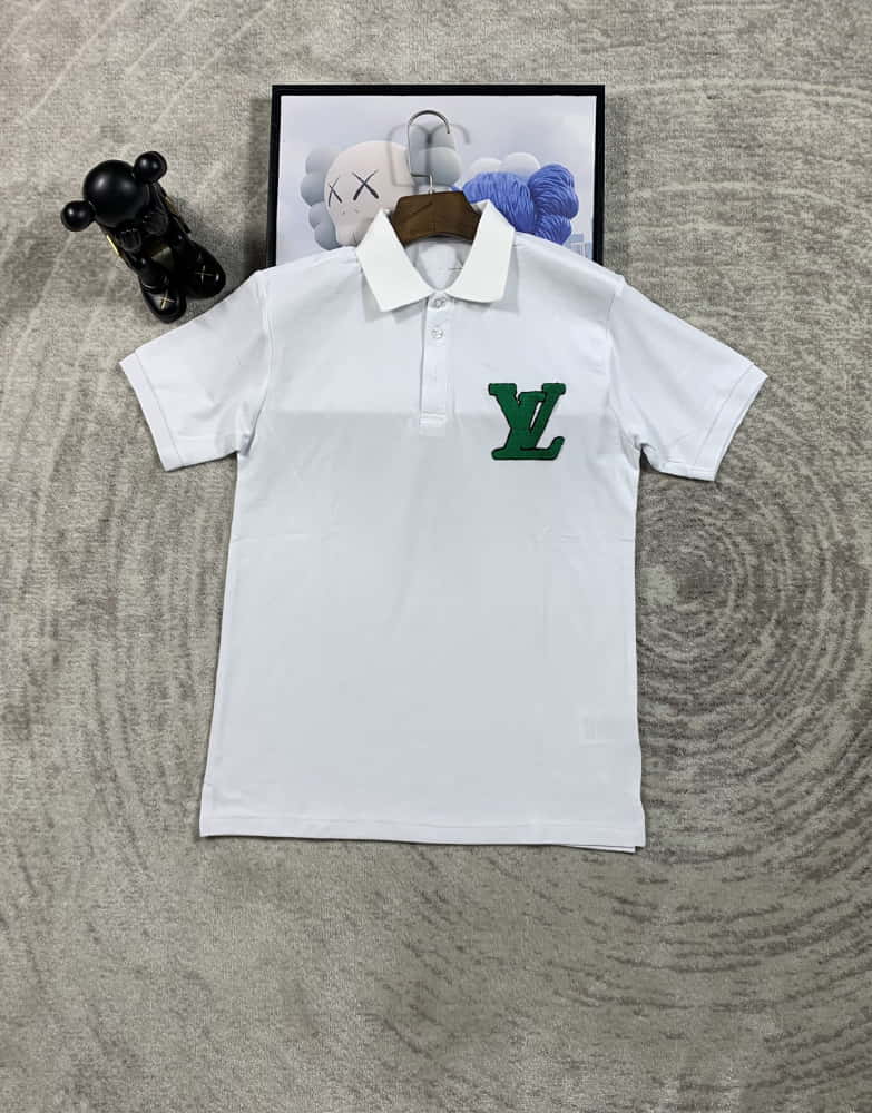 Louis Vuitton	81
