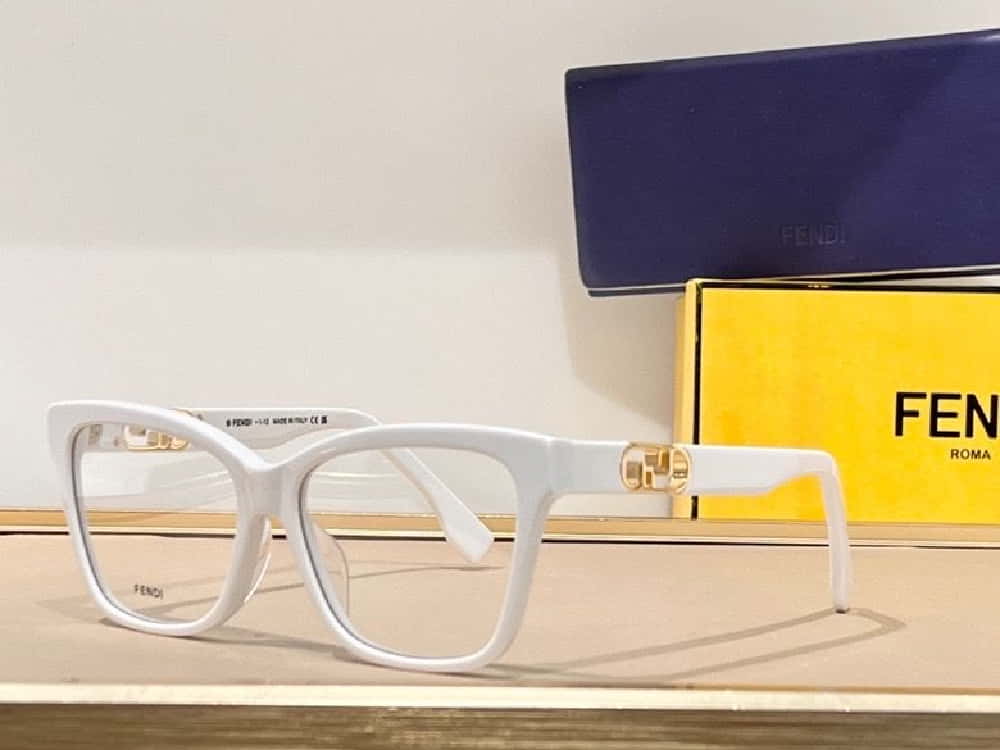 Okulary FENDI	3904