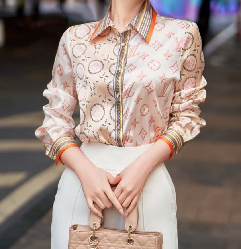 Louis Vuitton	327