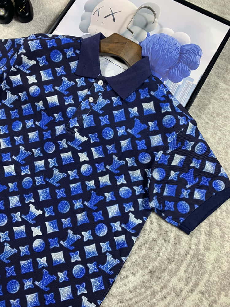 Louis Vuitton	335