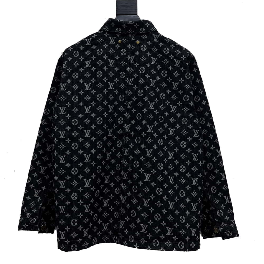 Louis Vuitton	361