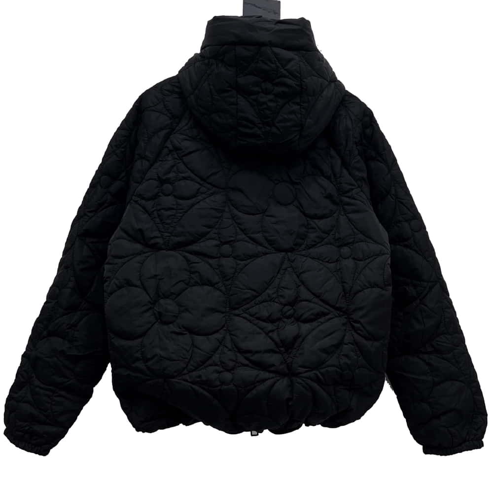 Louis Vuitton	405