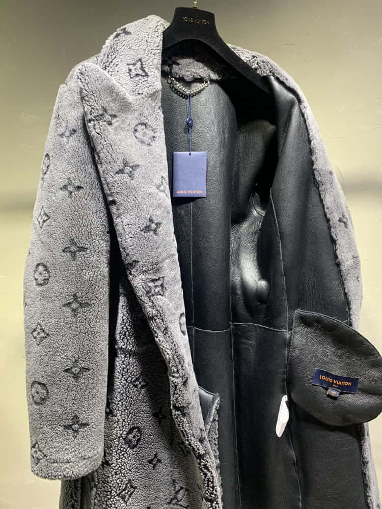 Louis Vuitton	470