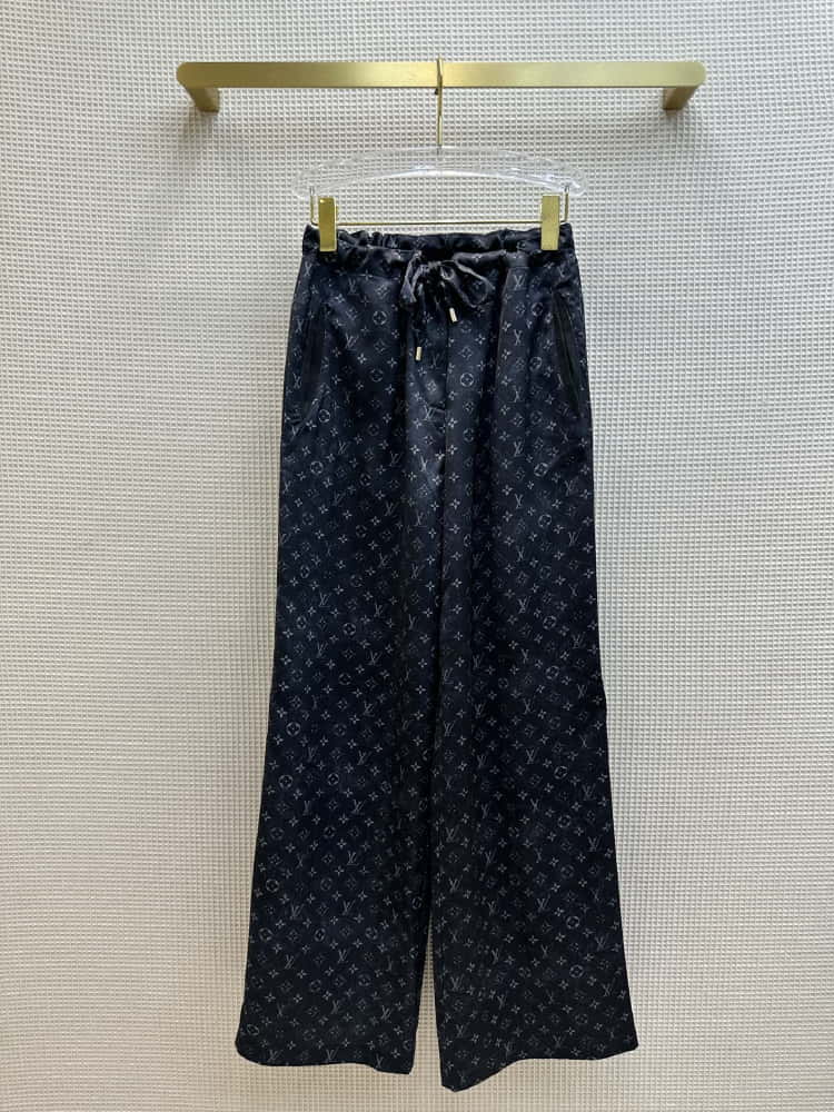 Louis Vuitton	492