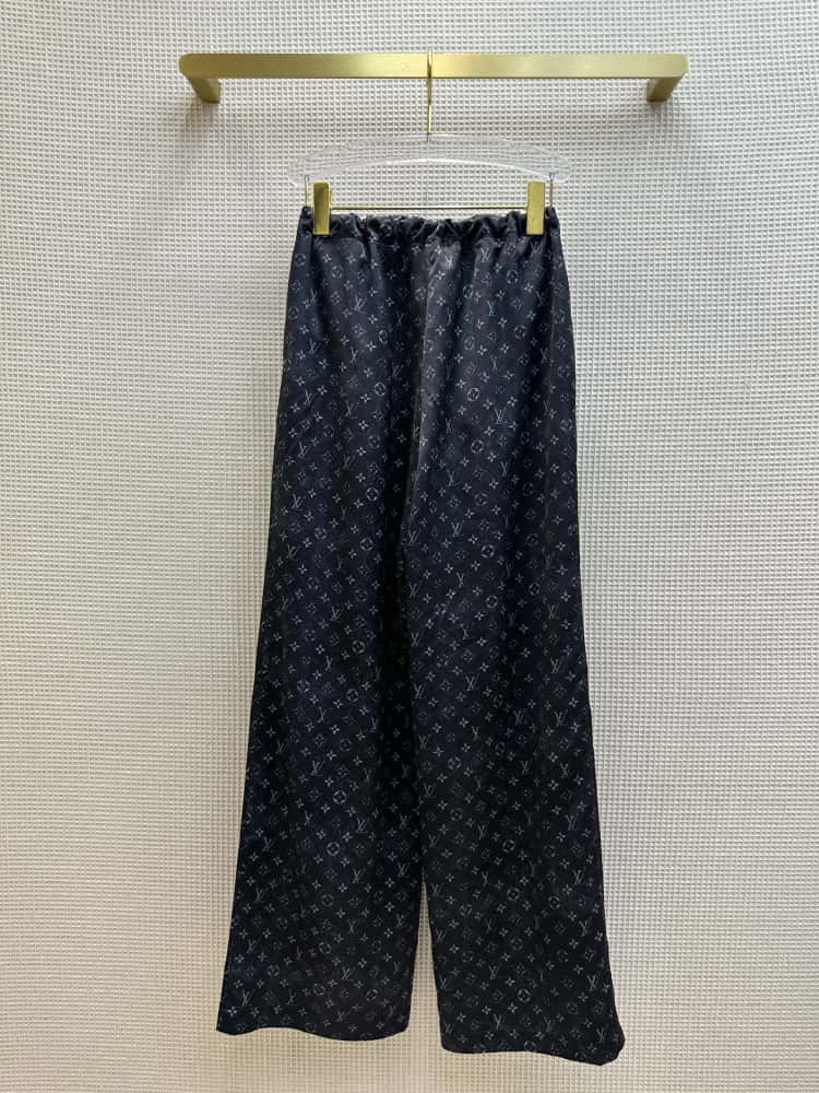 Louis Vuitton	493