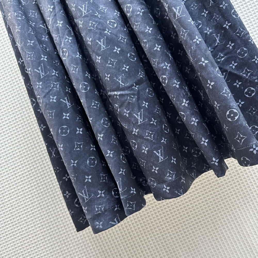 Louis Vuitton	502