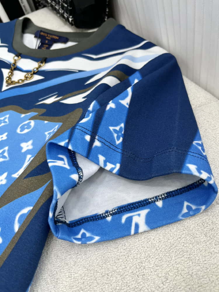 Louis Vuitton	580