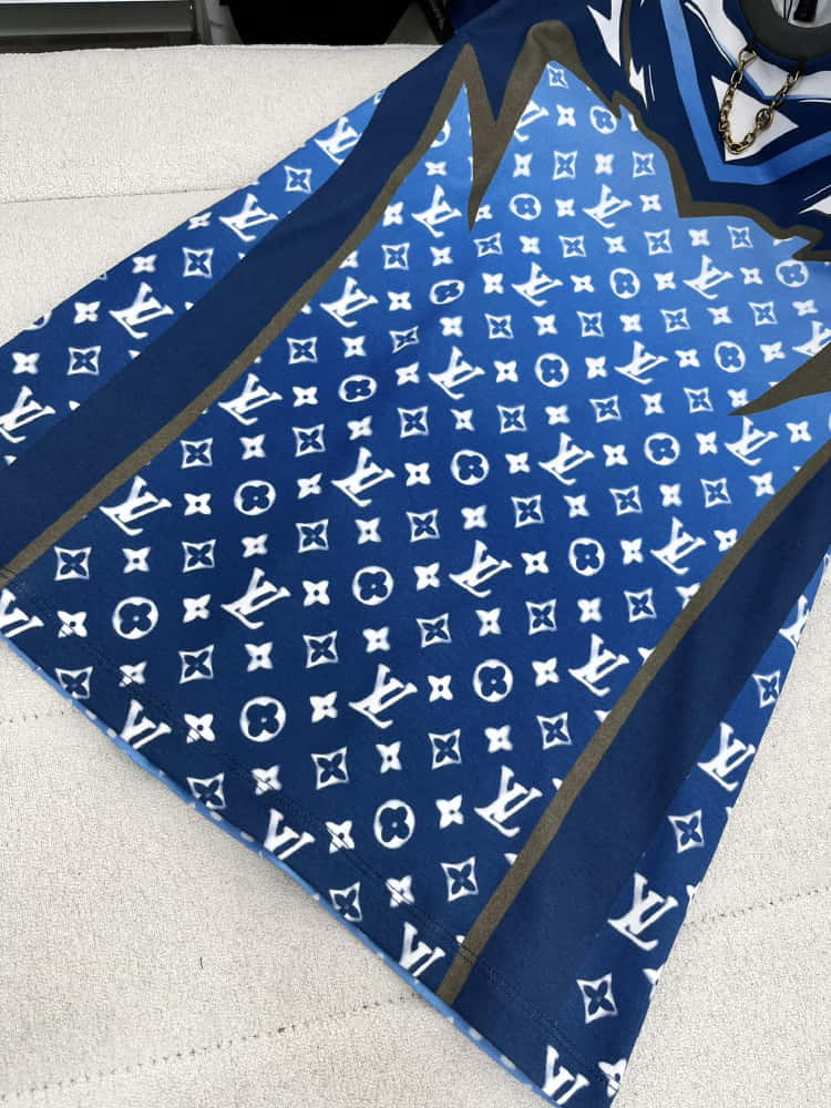 Louis Vuitton	581