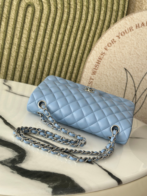Chanel 0549