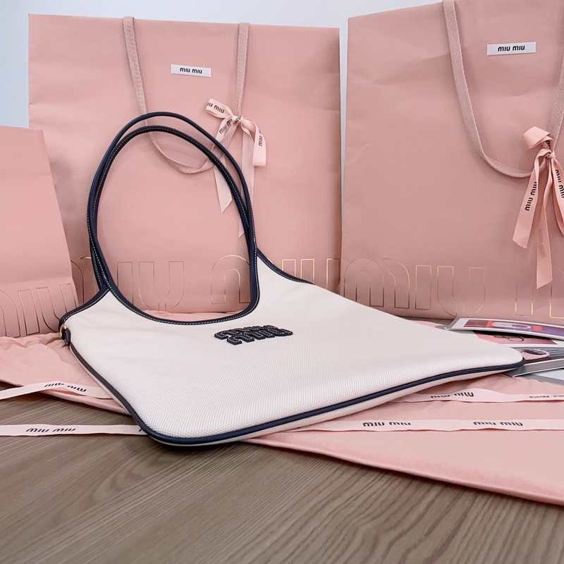 Miu Miu 0113