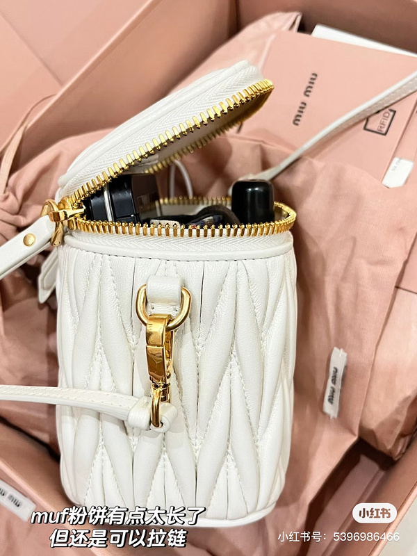Miu Miu 0077