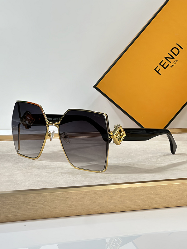 FENDI 0105 (2)