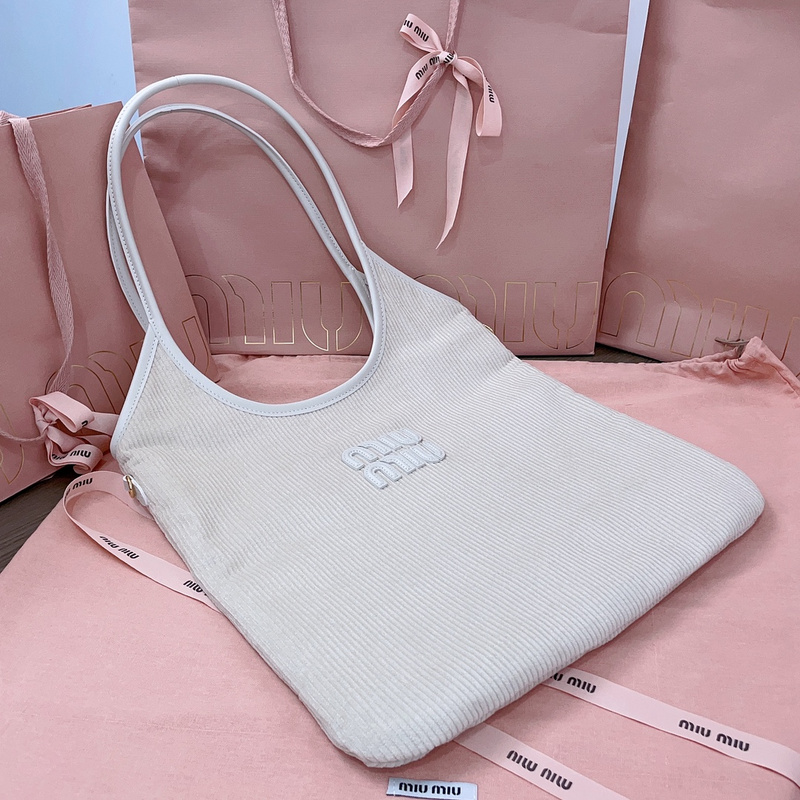 Miu Miu 0201