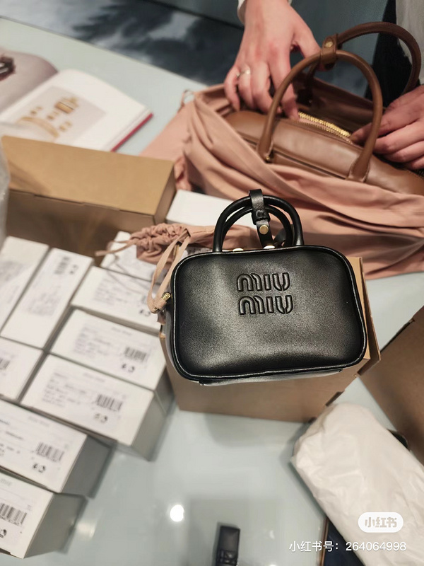 Miu Miu 0168