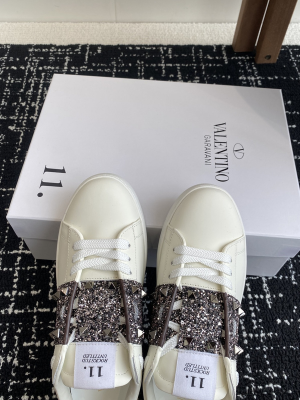 Valentino 0061 (2)