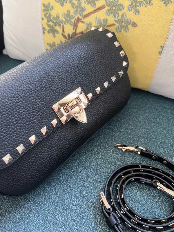 Valentino 0006