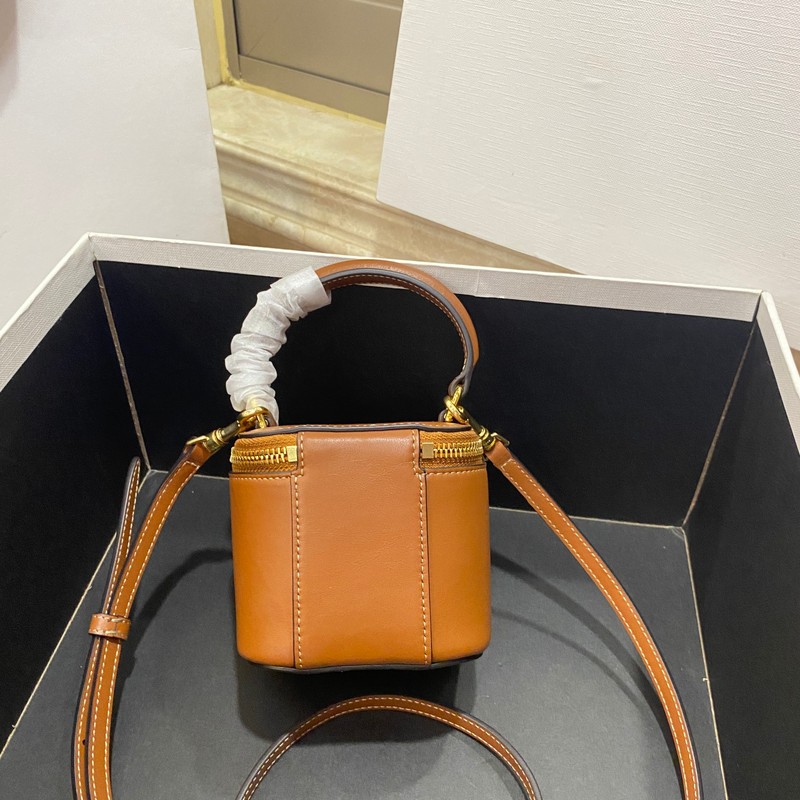CELINE 0403 (1)