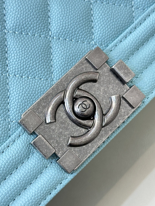 Chanel 1096