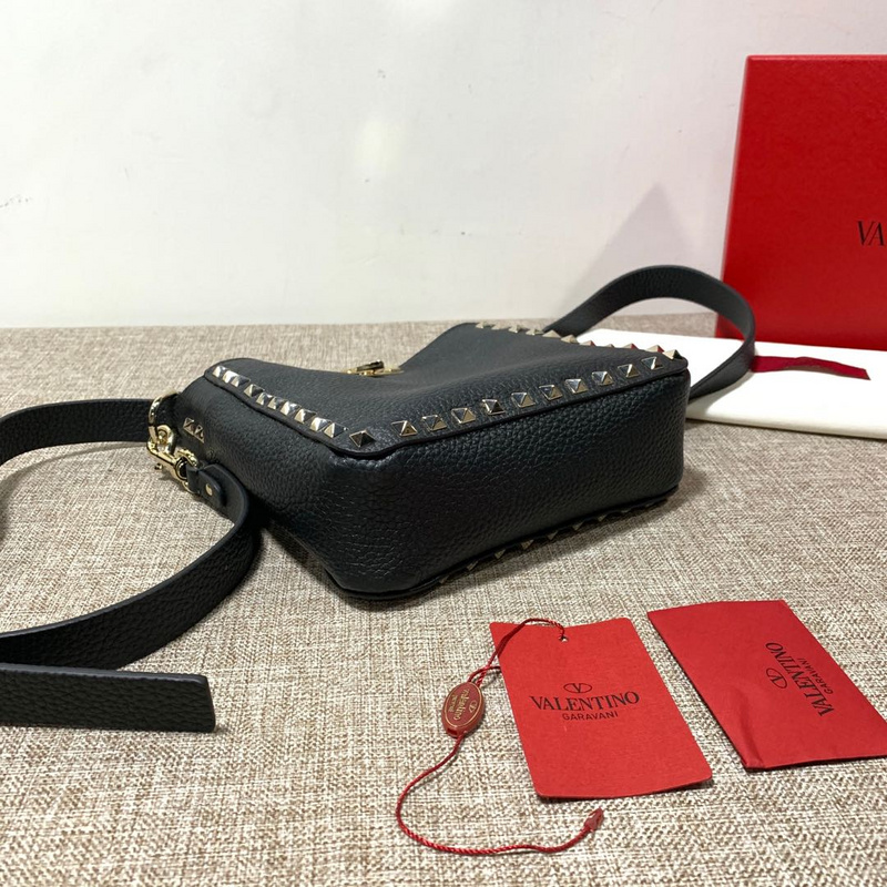 Valentino 0023