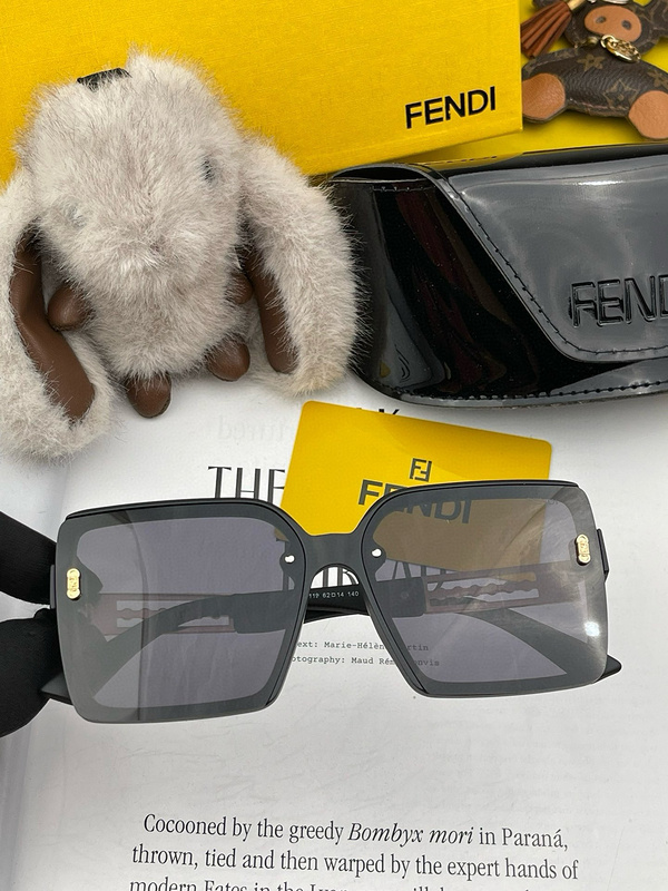 FENDI 0088 (2)