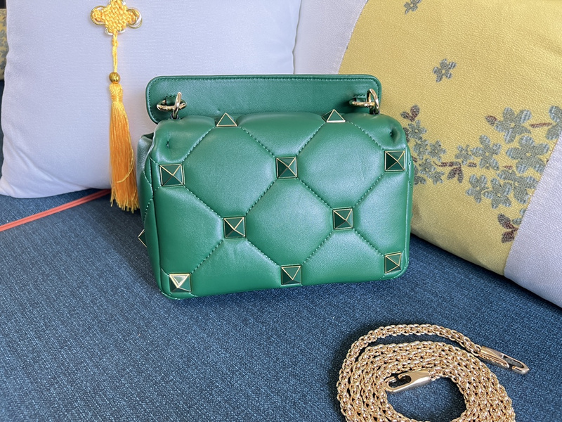 Valentino 0055