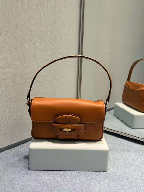 Miu Miu 0237