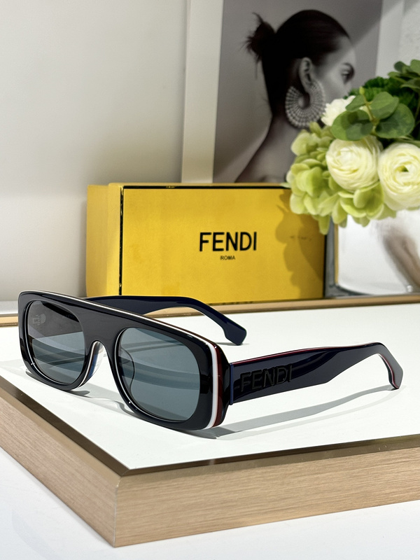FENDI 0232 (1)