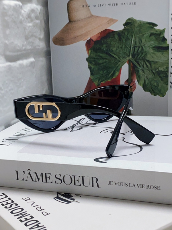 FENDI 0059 (2)