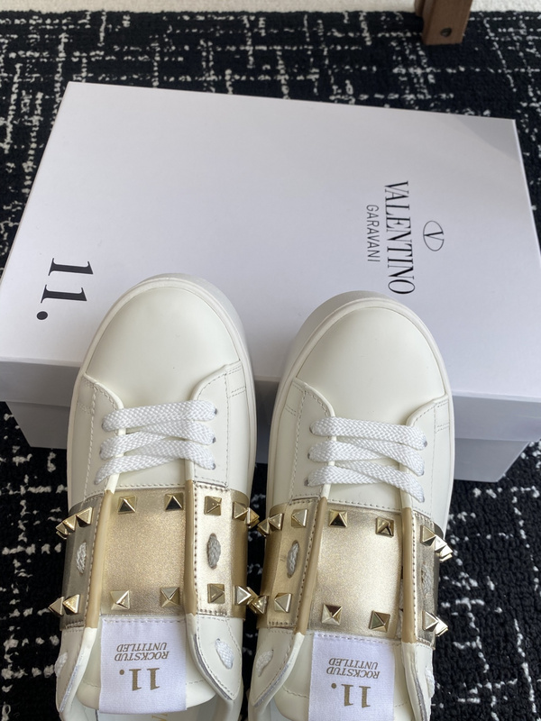 Valentino 0071 (1)