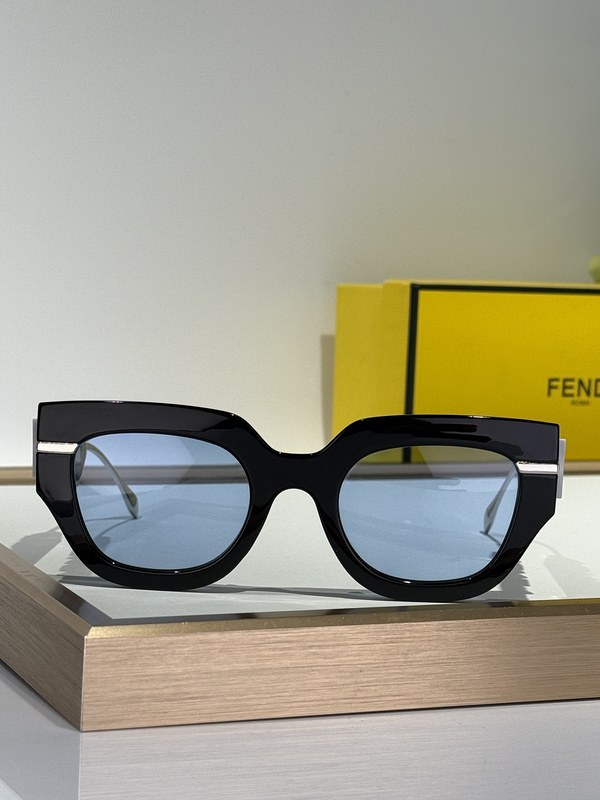 FENDI 0115