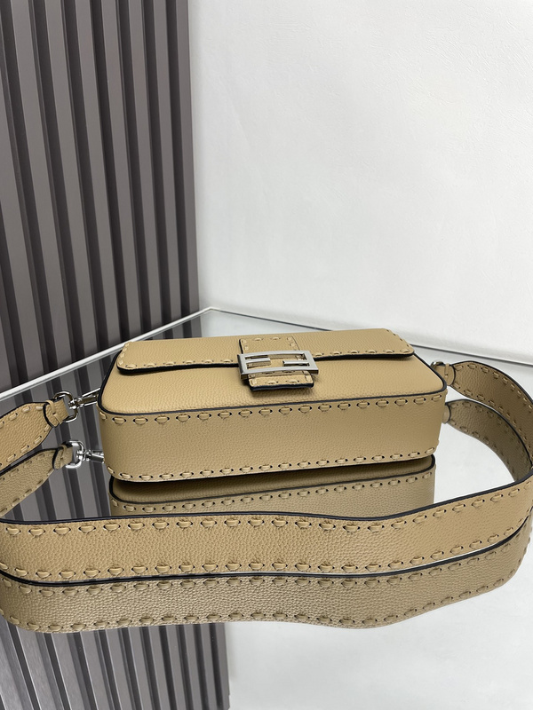 FENDI 0246 (2)