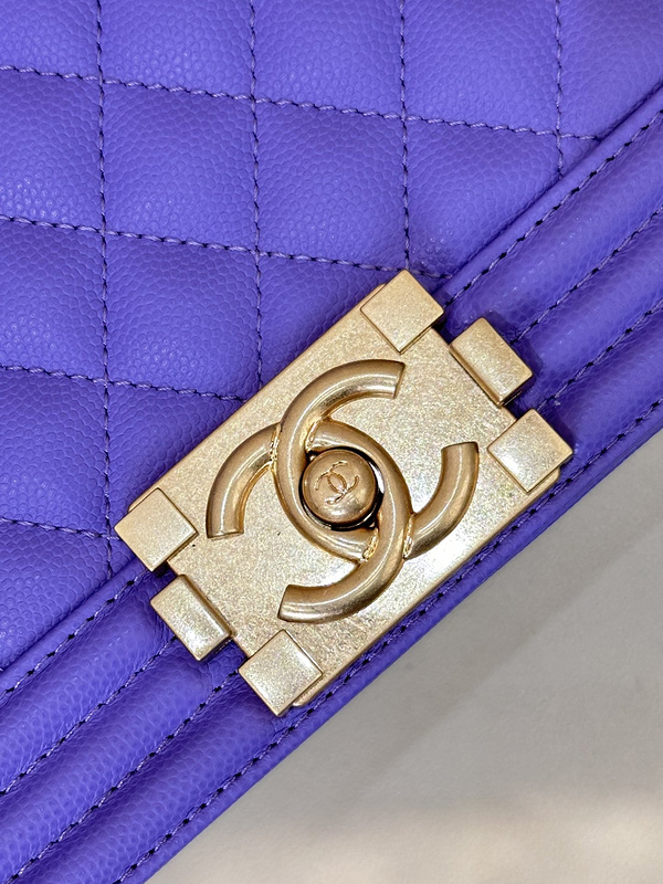Chanel 1051
