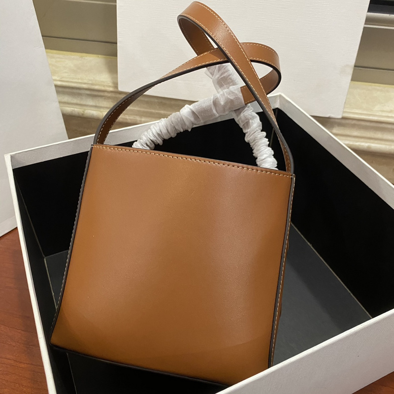 CELINE 0366 (1)