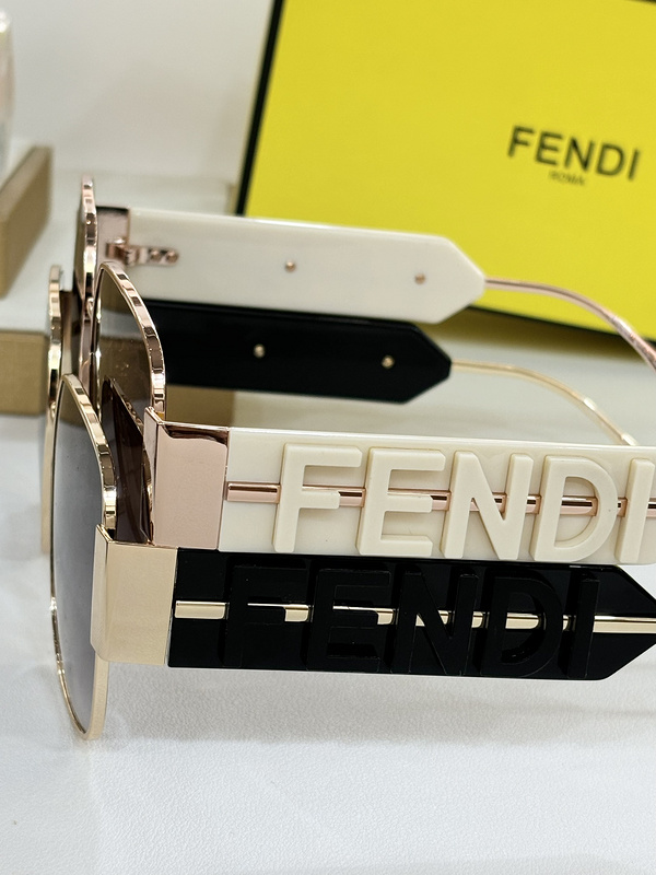 FENDI 0204 (1)