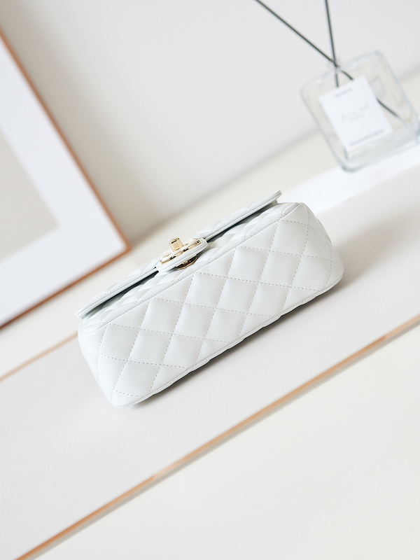 Chanel 1360
